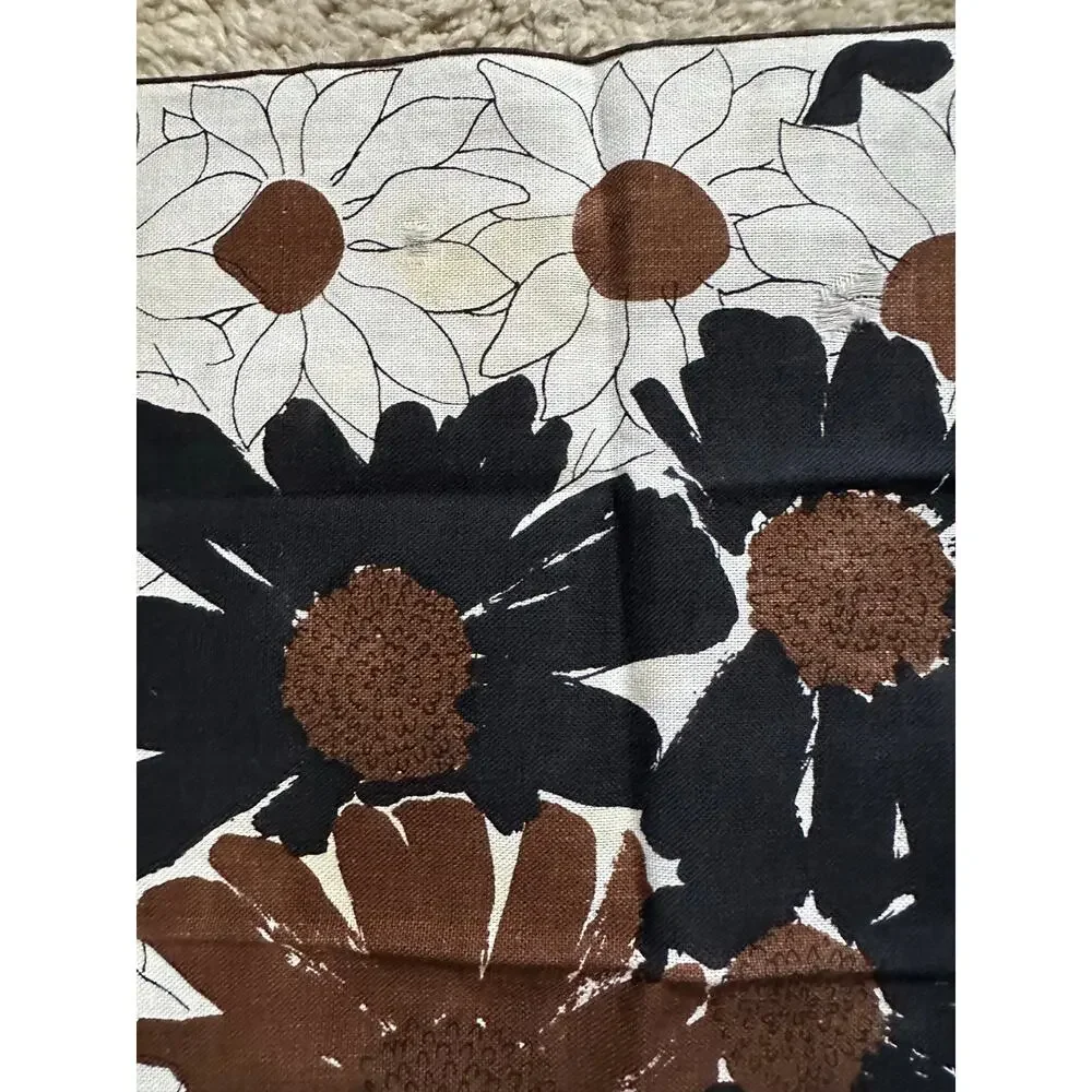 Vera Newman Napkins Set of 11 Floral daisies 16” Cotton brown white Mcm retro